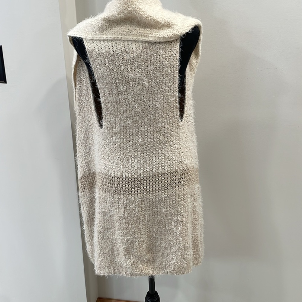 Brave+true NWT Ginger Vest Sweater Natural size S/M - Picture 4 of 10